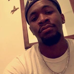 Meet your Posher, Devonte